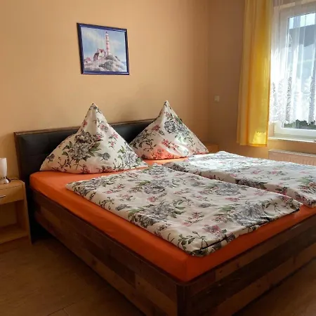 Gemuetliche Ferienwohnung Mit Terrasse - A82822 Apartmán