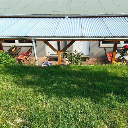 Gemuetliche Ferienwohnung Mit Terrasse - A82822 Apartmán *